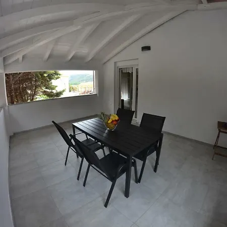Guest house Kanizaj Lopar
